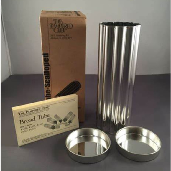 Pampered Chef Scalloped Bread Tube NIB - Picture 3 of 3